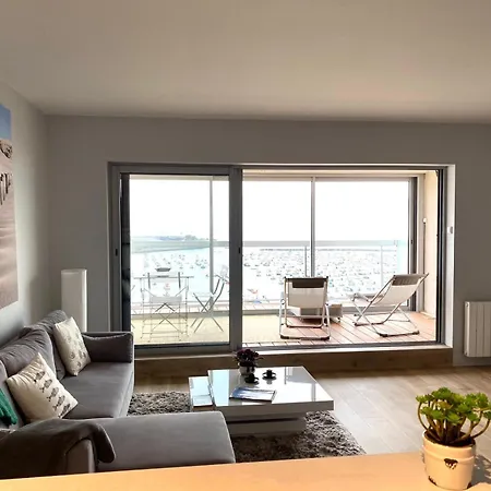 Très Beau T2 Face Avec Superbe Vue Sur La Baie De La Baule Pornichet